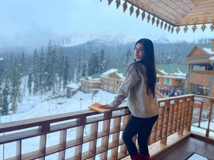Mouni Roy Suraj Nambiar Honeymoon