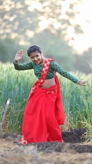 राशी एक प्रोफेशनल डान्सर सुद्धा आहे. तसंच तिने वेगवेगळ्या शॉर्ट फिल्म्समध्ये सुद्धा काम केलंय.