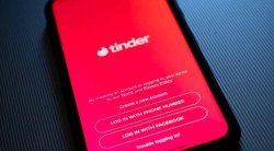 Tinder वर आता ३० ते ४९ वयोगटातील लोकांसाठी चार्ज कमी होणार
