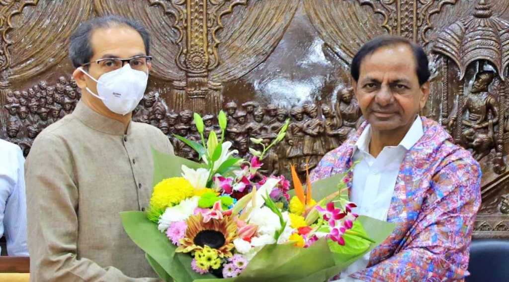 “…आणि राज्य-देश गेला खड्ड्यात”, तेलंगणाच्या मुख्यमंत्र्यांच्या भेटीनंतर उद्धव ठाकरेंची प्रतिक्रिया