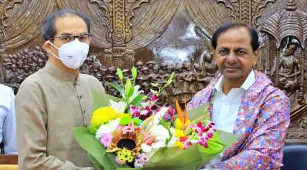 “…आणि राज्य-देश गेला खड्ड्यात”, तेलंगणाच्या मुख्यमंत्र्यांच्या भेटीनंतर उद्धव ठाकरेंची प्रतिक्रिया