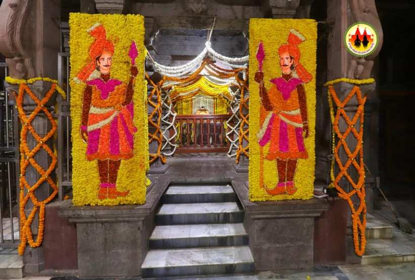 पंढरपुरात वसंत पंचमीनिमित्त श्री विठ्ठल रुक्मिणीचा शाही विवाह सोहळ्याची तयारी करण्यात आली आहे.