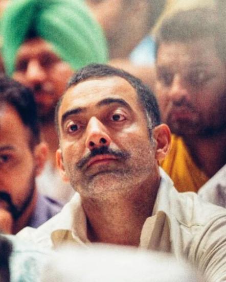 तिचा नवरा मानव विज देखील बॉलिवूड अभिनेता आहे. मानवने आतापर्यंत 'फिलौरी', 'उडता पंजाब', 'नाम शबाना' आणि 'रंगून' यांसारख्या चित्रपटांमध्ये महत्त्वाच्या भूमिका साकारल्या आहेत. (फोटो सौजन्य- इनस्टाग्राम)