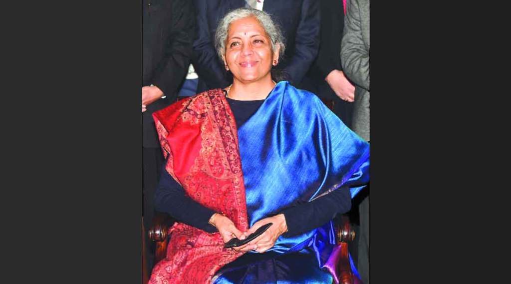 रशिया – युक्रेन युद्धसावटातही ‘एलआयसी आयपीओ’च्या योजनेवर सरकार ठाम