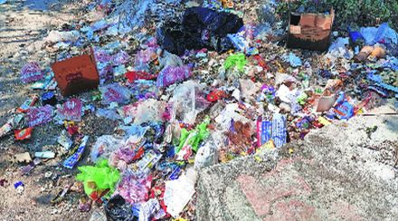 प्लास्टिक बंदीचे तीनतेरा प्लास्टिक बंदीचे तीनतेरा