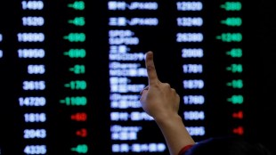 Share market stock market feb 22 Nifty below 17000 Sensex breaks 900 points