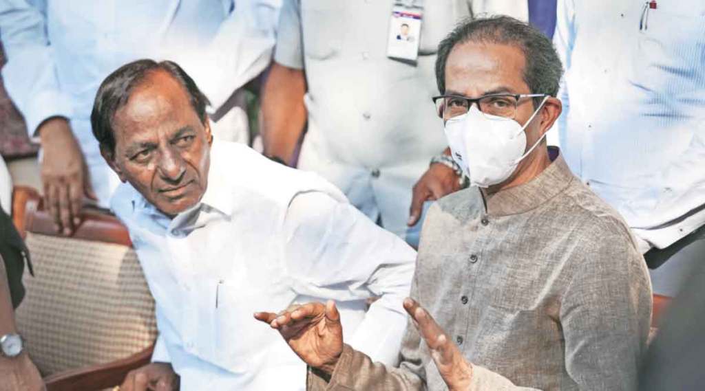 उद्धव ठाकरे-चंद्रशेखर राव यांच्यात आंतरराज्य प्रश्नांवर चर्चा