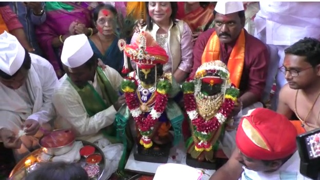 सनई-चौघडय़ासह टाळ, मृदंग, गुलालाची उधळण, अक्षदा, आणि भाविक वऱ्हाडी मंडळींच्या उपस्थिती. श्री विठ्ठल-रुक्मिणी मातेचा वसंत पंचमीच्या मुहूर्तावर विवाह सोहळा पार पडला.