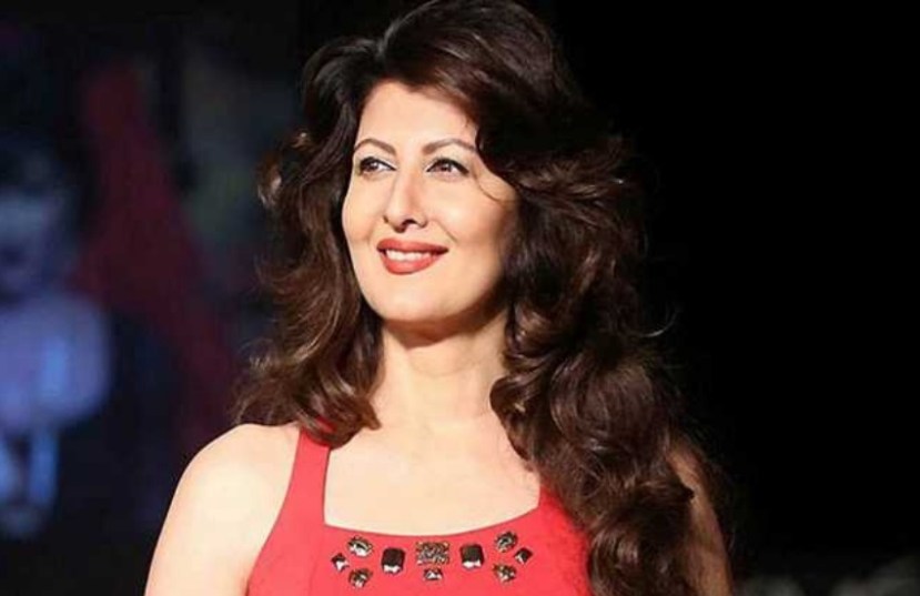 संगीता बिजलानीने १९९६ मध्ये भारतीय क्रिकेट संघाचा माजी कर्णधार मोहम्मद अझरुद्दीनशी लग्न केले, परंतु १४ वर्षे एकत्र राहिल्यानंतर हे जोडपे वेगळे झाले. घटस्फोटानंतर संगीताने दुसरं लग्न केलं नाही.