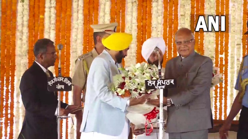 Punjab CM Bhagwant Mann swearing in ceremony Photos