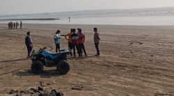 рдкрд╛рд▓рдШрд░ : рдХреЗрд│рд╡рд╛ рд╕рдореБрджреНрд░ рдХрд┐рдирд╛рд░реА рдЪреМрдШрд╛рдВрдЪрд╛ рдмреБрдбреВрди рдореГрддреНрдпреВ