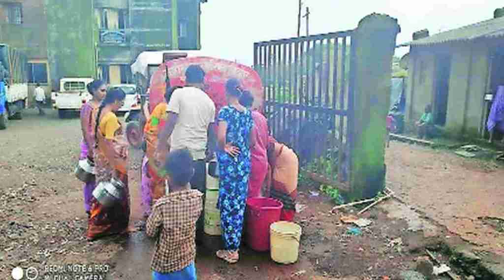 जव्हार शहरात पाणीटंचाई; दोन महिन्यांपासून पाण्यासाठी वणवण
