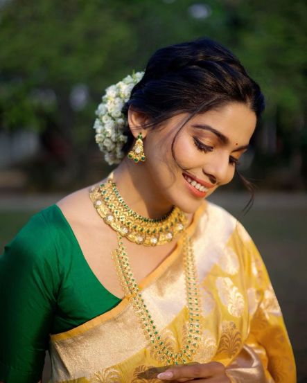 Pooja Sawant Saree Look