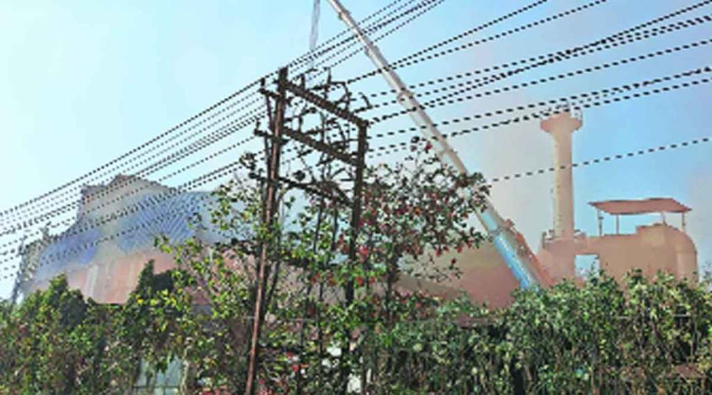 तारापूरमध्ये हवेच्या दर्जात घसरण; प्रदूषण नियंत्रण मंडळाचे दुर्लक्ष, पर्यावरणाचा ऱ्हास तारापूरमध्ये हवेच्या दर्जात घसरण; प्रदूषण नियंत्रण मंडळाचे दुर्लक्ष, पर्यावरणाचा ऱ्हास