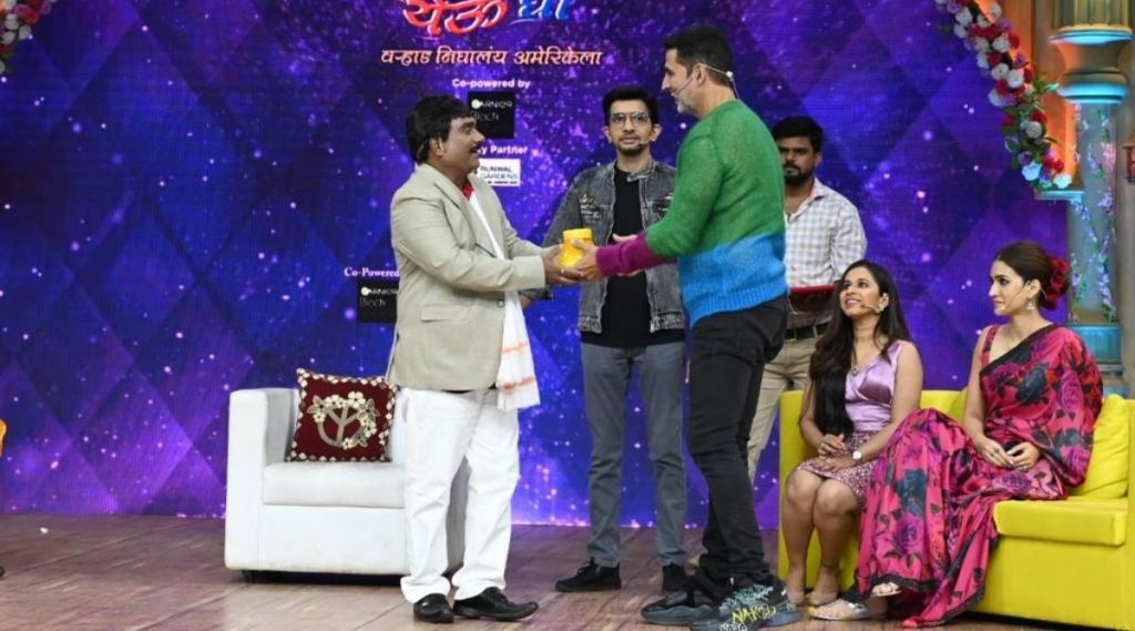 akshay kumar, kriti senon, zee marathi comedy show, chala hava yeu dya, bachchan pandey promotion, अक्षय कुमार, चला हवा येऊ द्या, बच्चन पांडे, क्रिती सेनॉन, अक्षय कुमार इन्स्टाग्राम