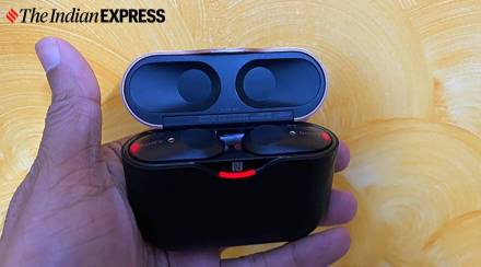 ग्राहक या सेलमध्ये ६० टक्के पर्यंत सूट तसेच OneCard क्रेडिट कार्डवर १० टक्के झटपट सूट मिळू शकते. (photo credit: indian express) ग्राहक या सेलमध्ये ६० टक्के पर्यंत सूट तसेच OneCard क्रेडिट कार्डवर १० टक्के झटपट सूट मिळू शकते. (photo credit: indian express)