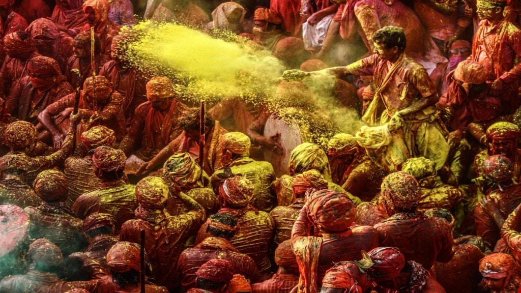 जाणून घेऊया, इतर देशांमध्ये होळी हा सण कसा आणि केव्हा साजरा केला जातो. (Photo : Pexels)
