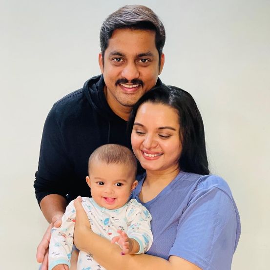 तर खुशबू तावडे देखील ‘एक मोहोर अबोल’, तू भेटशी नव्याने, पारिजात या मालिकांमध्ये झळकली आहे.