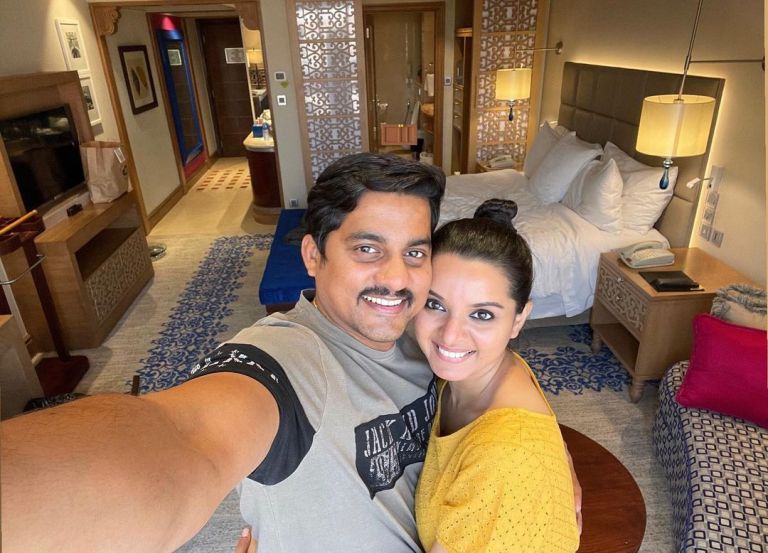 संग्राम साळवीने ‘देवयानी’ या लोकप्रिय मालिकेसोबतच ‘मी तुझीच रे’ तसचं ‘आई माझी काळूबाई’ या मालिकांसह अनेक मालिकांमध्ये झळकला आहे.