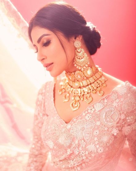 mouni roy (7)