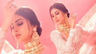 mouni roy