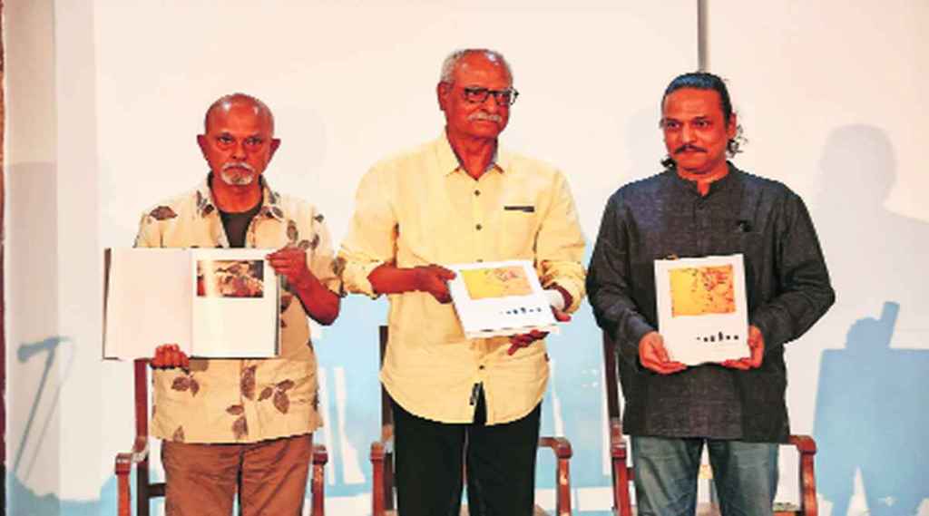 ज्येष्ठ चित्रकार प्रभाकर कोलते यांच्या ‘दृक्चिंतन’ या ग्रंथाचे प्रकाशन साहित्यिक महेश एलकुंचवार यांच्याहस्ते करण्यात आले. यावेळी ज.जी. उपयोजित महाविद्यालयाचे अधिष्ठाता संतोष क्षीरसागर उपस्थित होते.