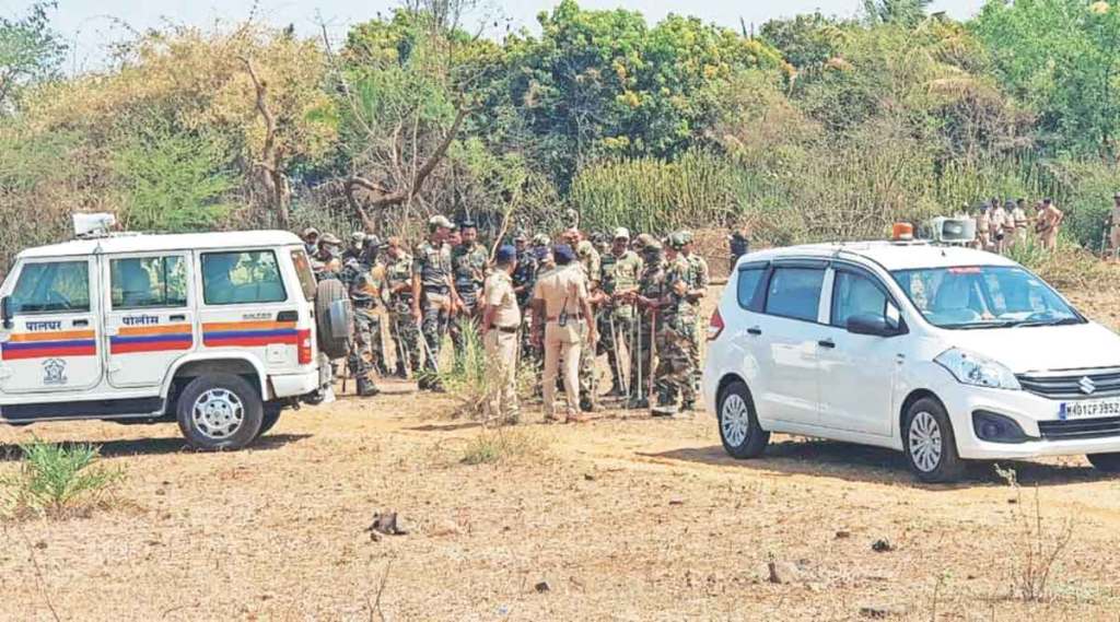 खासगी जमिनीची पोलीस बंदोबस्तात मोजणी
