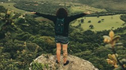 यंदाच्या उन्हाळ्यात Solo Trip चा विचार करताय?; या ठिकाणांचा एकदा नक्की विचार करा