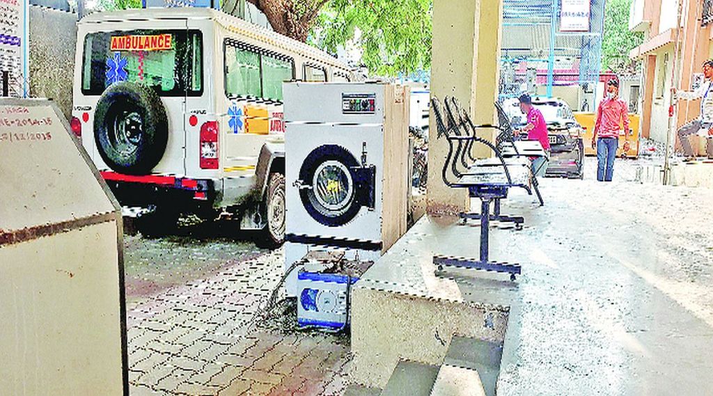 कासा उपजिल्हा रुग्णालयात रुग्णांना अस्वच्छ चादरी; सात महिन्यांपासून वॉशिंग मशीन बंद