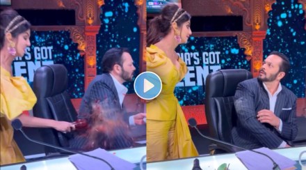 shilpa shetty, rohit shetty, shilpa shetty video, shilpa shetty break the bottle on rohit shetty, indias got talent, रोहित शेट्टी, शिल्पा शेट्टी, इंडियाज गॉट टॅलेंट, शिल्पा शेट्टी इन्स्टाग्राम, शिल्पा शेट्टी व्हिडीओ shilpa shetty, rohit shetty, shilpa shetty video, shilpa shetty break the bottle on rohit shetty, indias got talent, रोहित शेट्टी, शिल्पा शेट्टी, इंडियाज गॉट टॅलेंट, शिल्पा शेट्टी इन्स्टाग्राम, शिल्पा शेट्टी व्हिडीओ