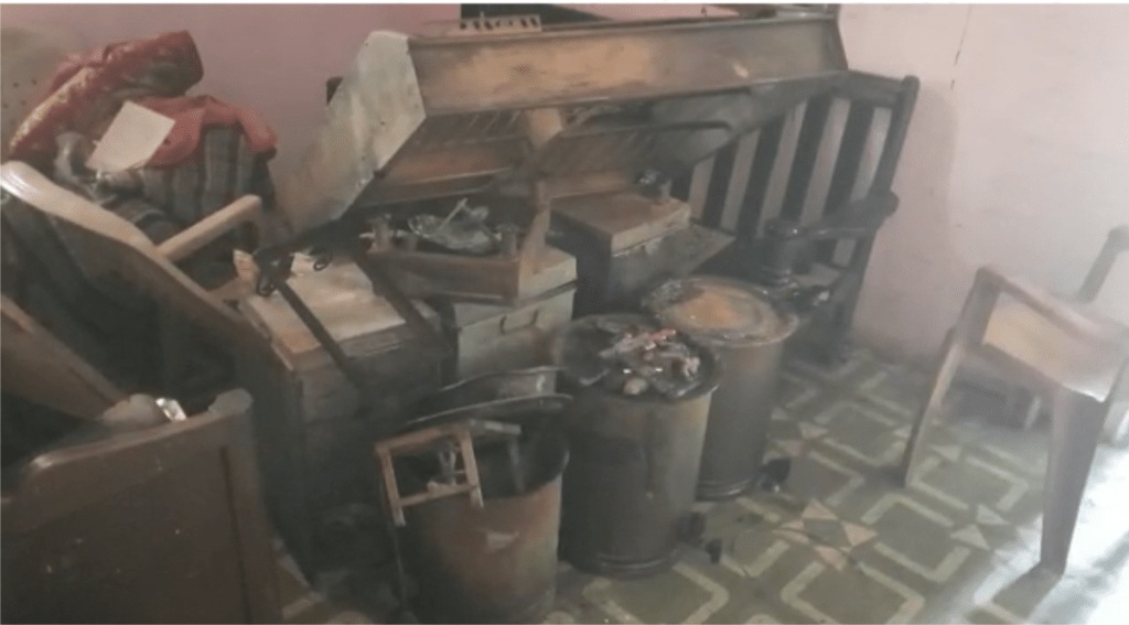 short curcuit in fridge blast dhule
