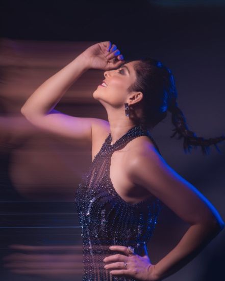 sonali kulkarni (2)