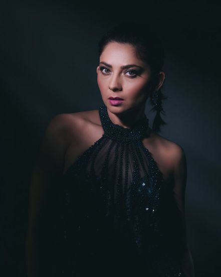 sonali kulkarni (8)