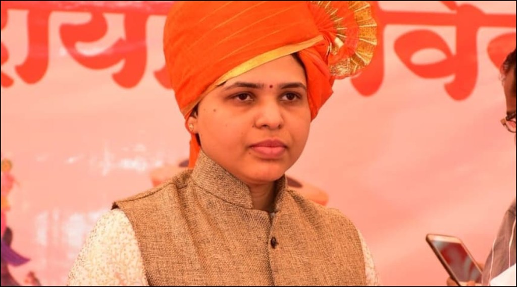 “तुम्हाला शोधून चोप दिला आणि गावात धिंड काढली तर…”, तृप्ती देसाईंनी सुनावले खडे बोल