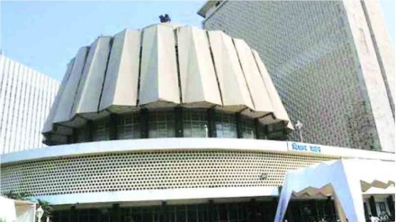 MLA are enjoying themselves in Guwahati, Former jansangh MLA in Hindoli facing major health problem MLA are enjoying themselves in Guwahati, Former jansangh MLA in Hindoli facing major health problem