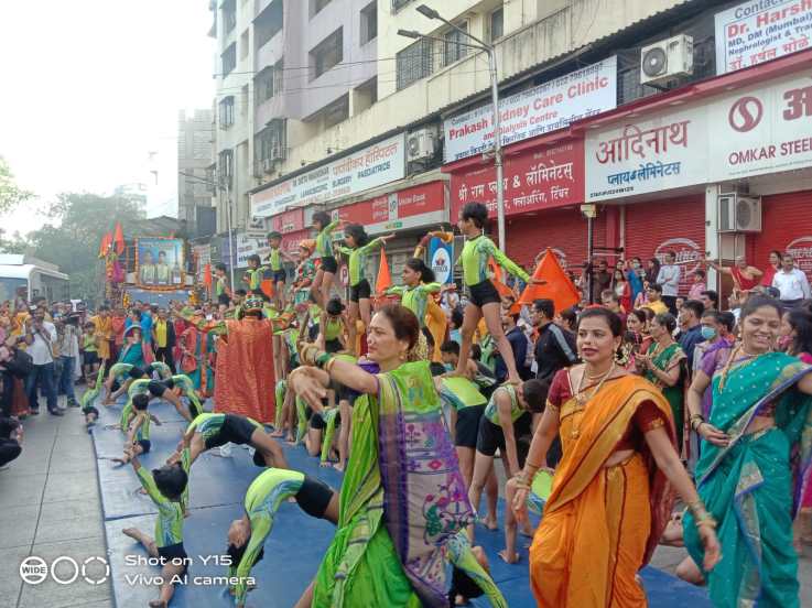 Photos: नववर्षाच्या आनंदोत्सवात करोनाचे मळभ दूर! पाहा निर्बंधमुक्त गुढीपाडव्याचे खास फोटो