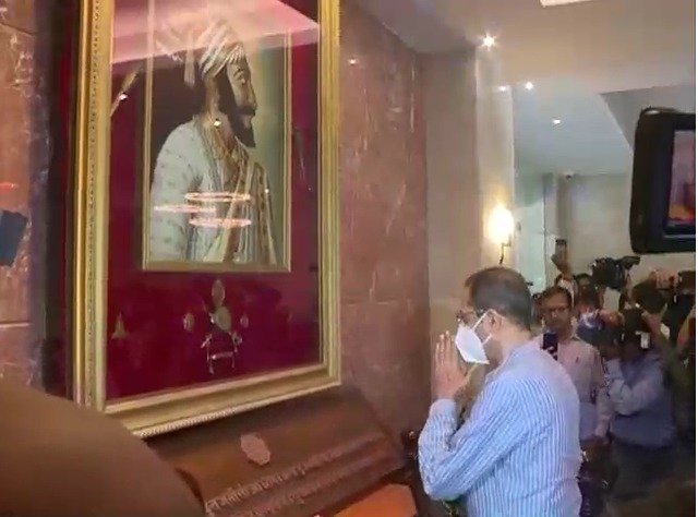 CM Uddhav Thackeray Visited Mantralaya And Employees 