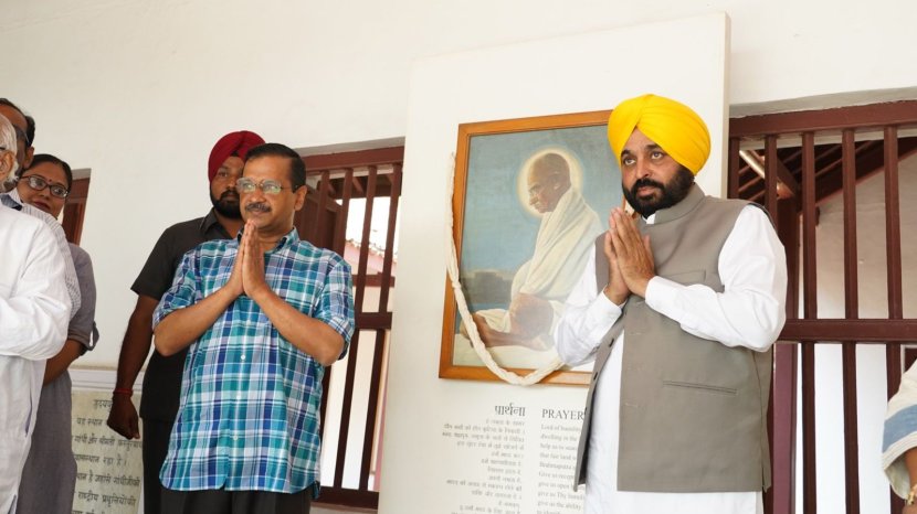 आता गुजरातकडे 'आप'ने लक्ष केंद्रीत करायला सुरुवात केली आहे, आपचे दोन मुख्यमंत्री केजरीवाल आणि भगवंत मान हे गुजरातमध्ये दाखल झाले आहेत