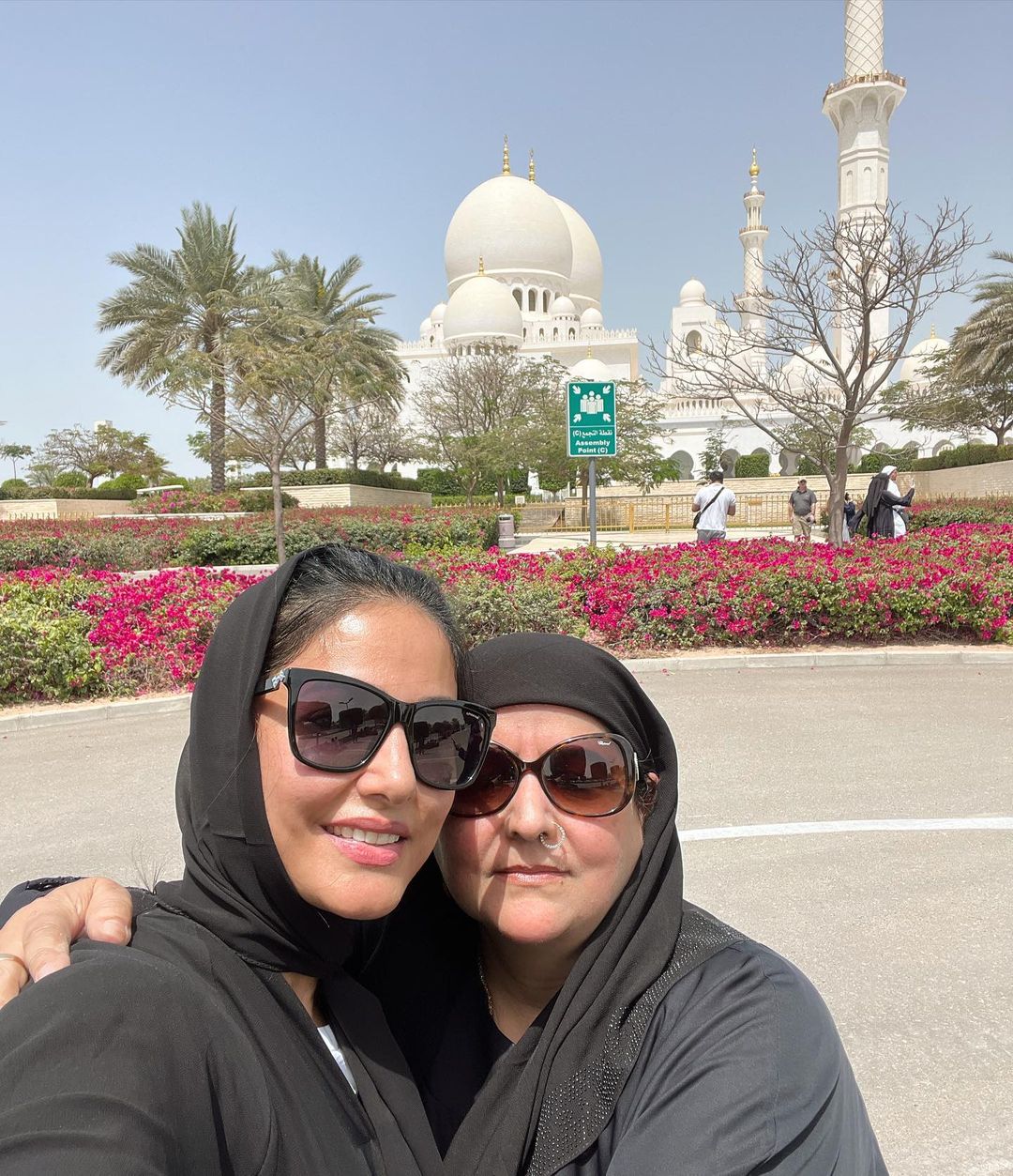 Hina Khan Dubai
