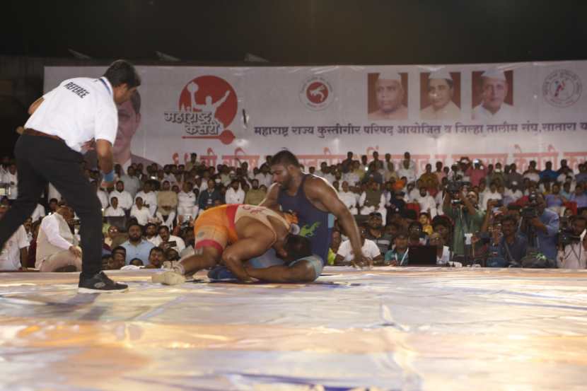 २०२१ ला झालेल्या सिनियर नॅशनल स्पर्धेत सुवर्ण आणि २०२२ ला कास्यपदक पटकावले होते.