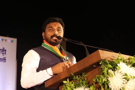 मिटकरी यांच्याविरोधात कोल्हापुरात तक्रार मिटकरी यांच्याविरोधात कोल्हापुरात तक्रार