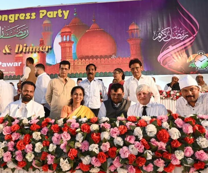 NCP organize Iftar party in Mumbai Sharad Pawar Supriya Sule And Party leaders were present