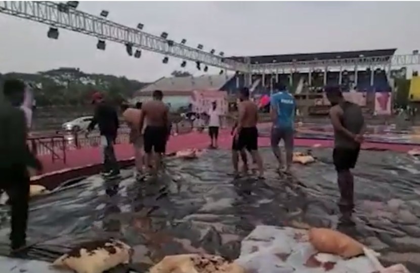 सातारा तालीम संघ आणि महाराष्ट्र राज्य कुस्तीगीर परिषद यांच्यामध्ये यावर चर्चा सुरू आहे. याठिकाणी मॅटचे आणि मातीच्या आखाड्यांचे मोठे नुकसान झाले आहे.