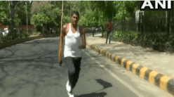 सैन्य भरतीच्या मागणीसाठी तरुणाने राजस्थानच्या सिकरीपासून दिल्लीपर्यंत घेतली धाव, ५० तासात कापलं इतकं अंतर