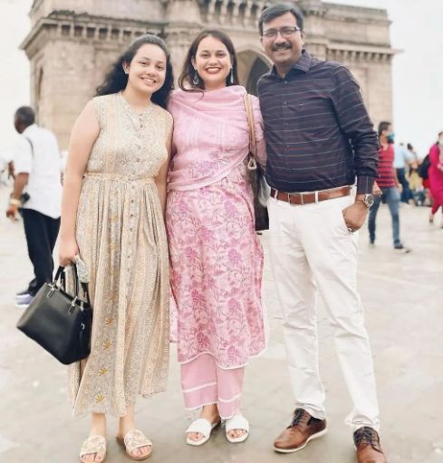 टीना डाबी यांचं हे दुसरं लग्न असून प्रदीप गावंडे यांचे हे पहिलं ल्गन आहे.
