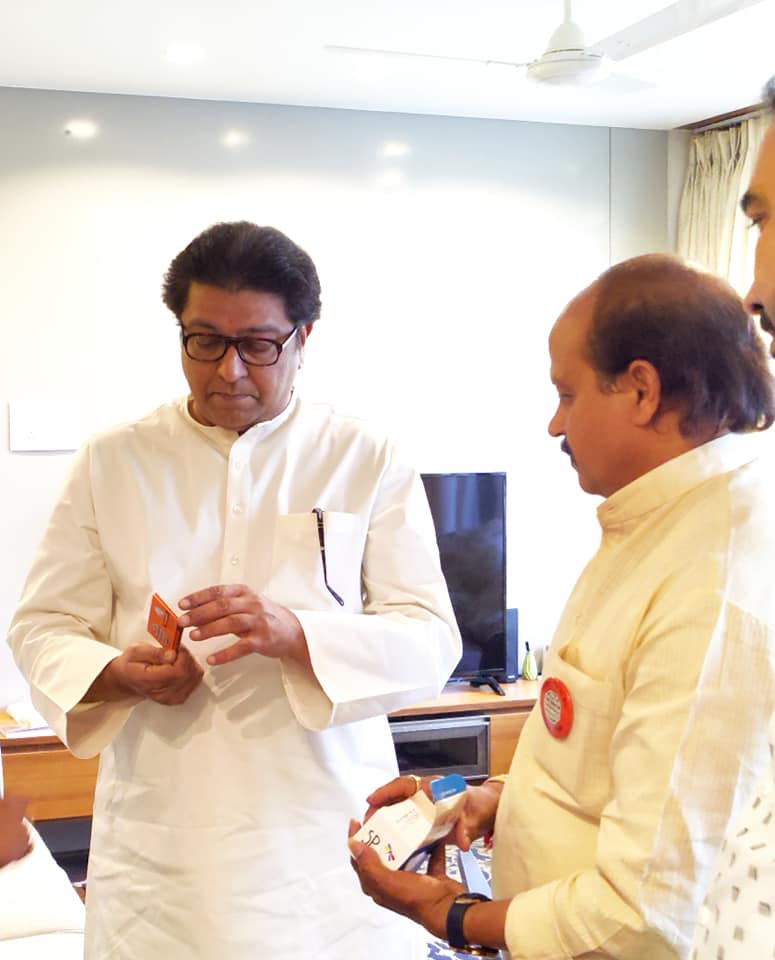Inside Photos Vasant More Meet Raj Thackeray At Mumbai Home