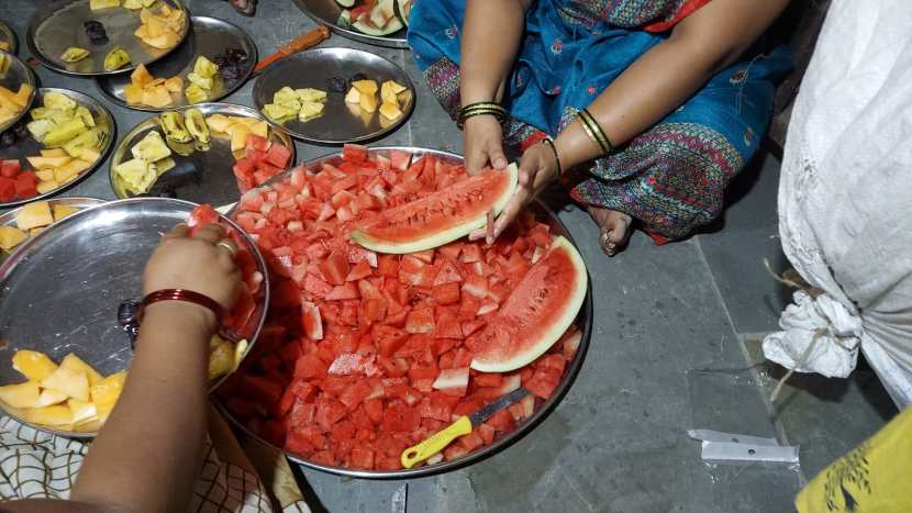 पुण्यातील सोमवार पेठेतील या ठिकाणी मुस्लीम पीराचा दर्गा आणि हनुमान मंदिर एकत्रित आहेत. म्हणून या तालमीला साखळीपीर तालीम म्हटलं जातं