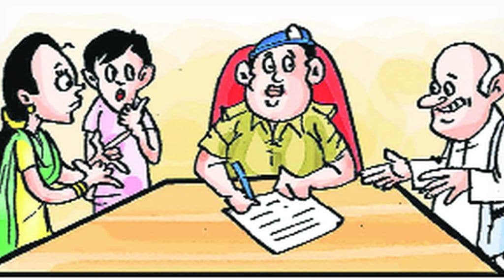 दखलपात्र गुन्हा दाखल न केल्यास पोलिसांवरच गुन्हा!; मोबाइल, दागिने चोरी प्रकरणेही दखलपात्र केल्याने गुन्ह्यांमध्ये दुपटीने वाढ दखलपात्र गुन्हा दाखल न केल्यास पोलिसांवरच गुन्हा!; मोबाइल, दागिने चोरी प्रकरणेही दखलपात्र केल्याने गुन्ह्यांमध्ये दुपटीने वाढ