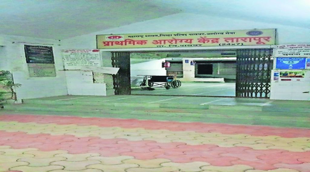 शासकीय आरोग्यव्यवस्थेकडून लूट;निशुल्क आरोग्यसेवा असतानाही औषधोपचारांसाठी रुग्णांकडून पैशांची मागणी शासकीय आरोग्यव्यवस्थेकडून लूट;निशुल्क आरोग्यसेवा असतानाही औषधोपचारांसाठी रुग्णांकडून पैशांची मागणी