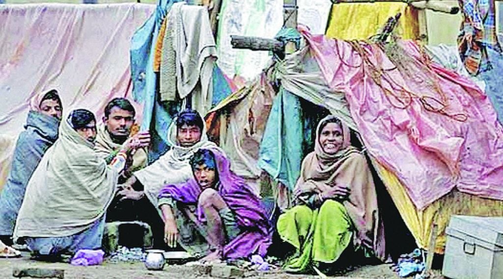 समोरच्या बाकावरून : कल्याणकारी योजनांचा गरिबांनाच भुर्दंड! समोरच्या बाकावरून : कल्याणकारी योजनांचा गरिबांनाच भुर्दंड!